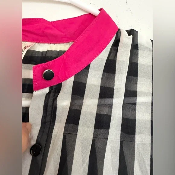 Striped Black and White Blouse with Pink Accents - Picture 7 of 8